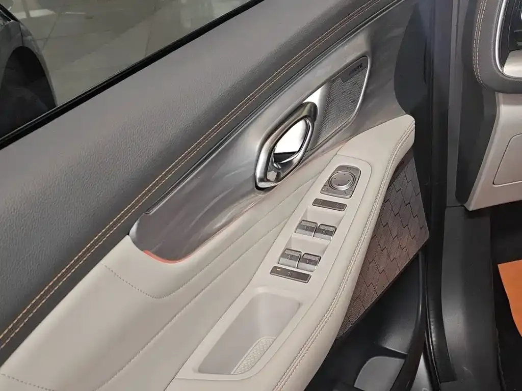 GAC Motor Trumpchi GS8 — фото 6
