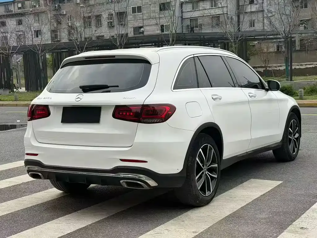 Mercedes-Benz GLC — фото 8