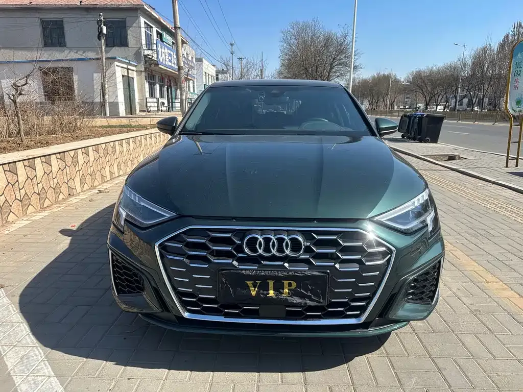 Audi A3 2023 из CN, фото 3