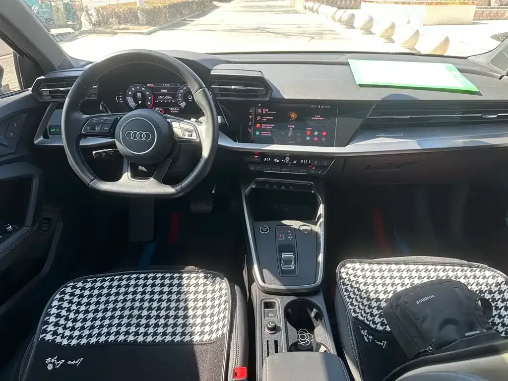 Audi A3 2023 из CN, фото 7