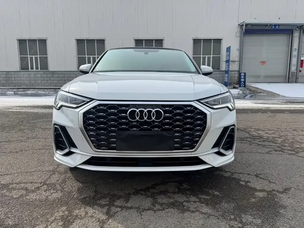 Audi Q3 Sportback 2023 из CN, фото 7