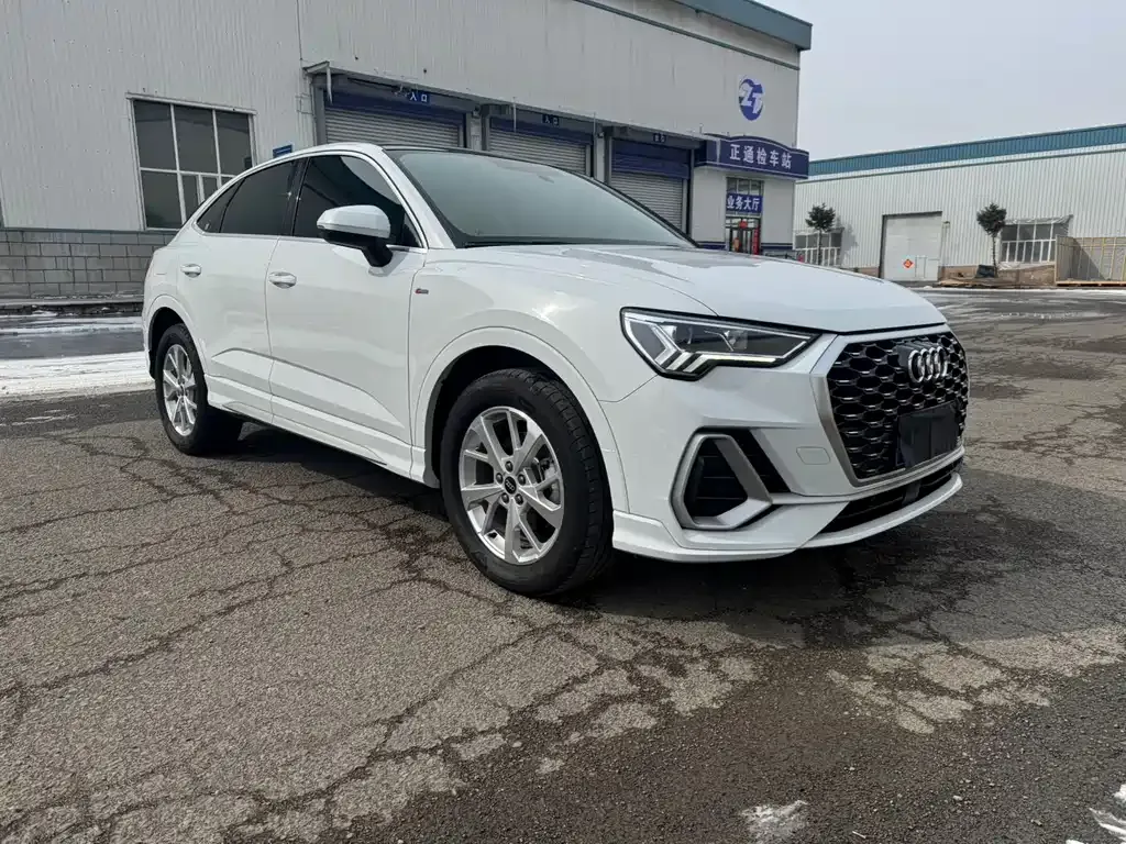 Audi Q3 Sportback 2023 из CN, фото 6