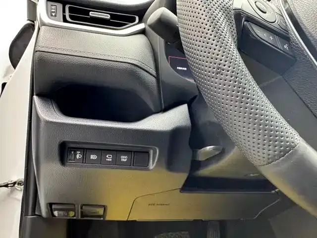 Toyota RAV4 — фото 6