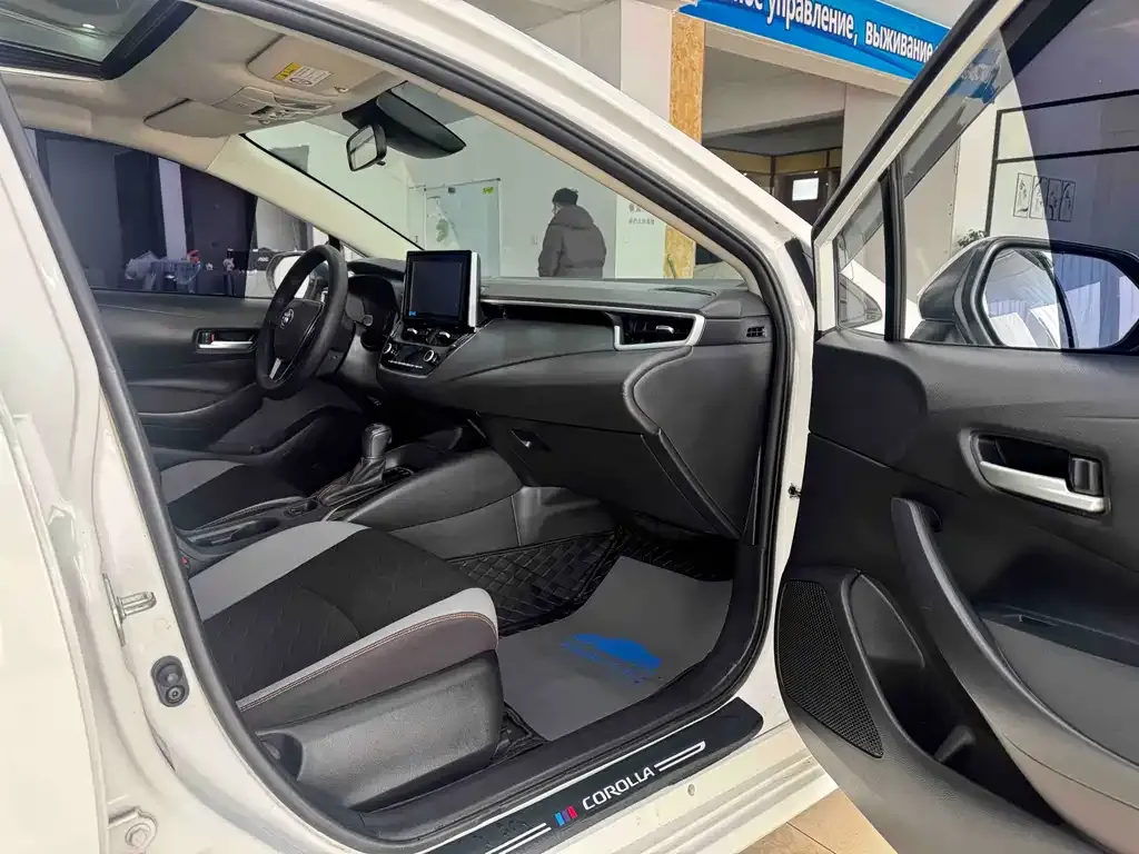 Toyota Corolla 2021 из CN, фото 10