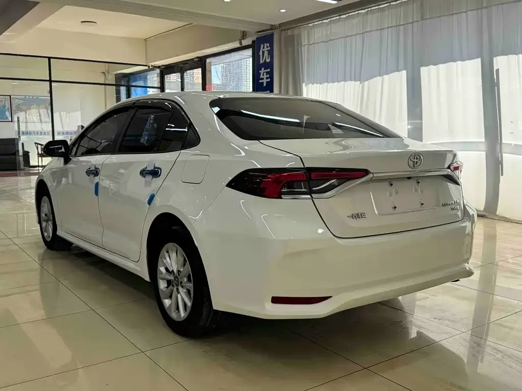 Toyota Corolla 2021 из CN, фото 7