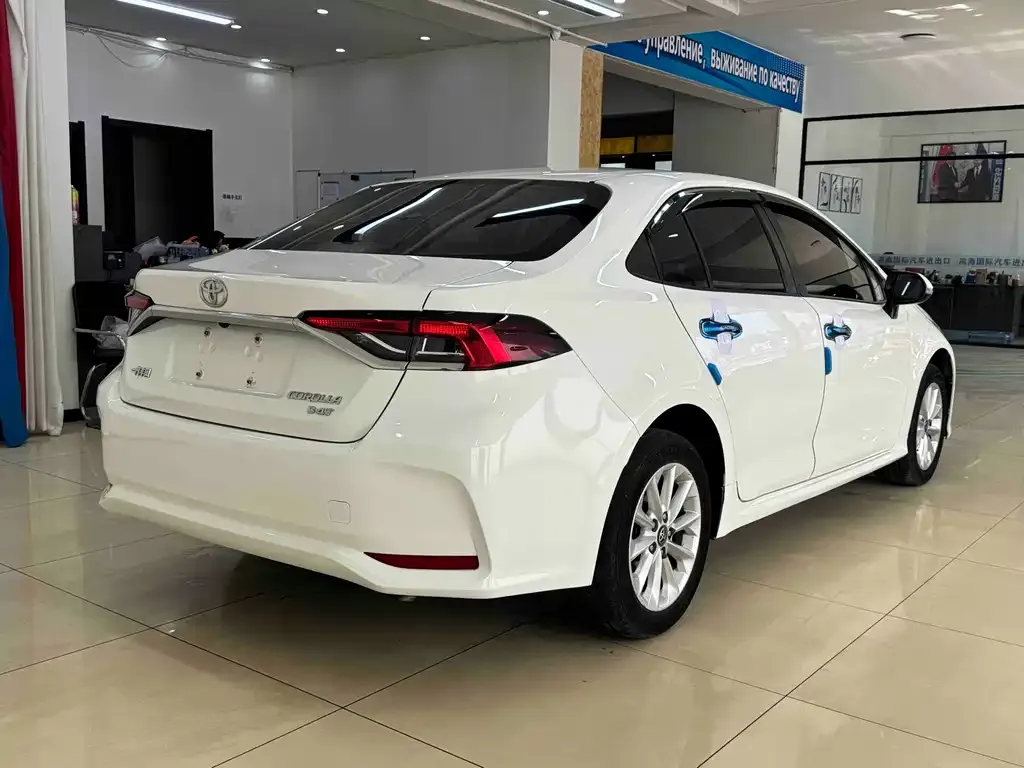 Toyota Corolla 2021 из CN, фото 6