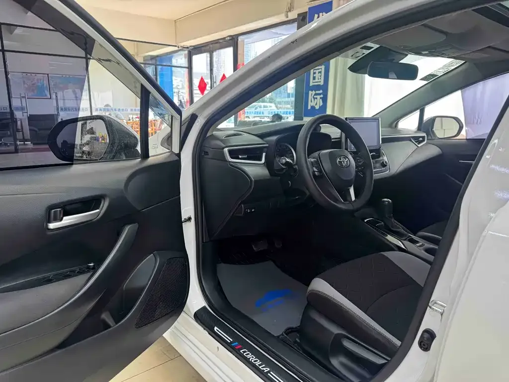 Toyota Corolla 2021 из CN, фото 8