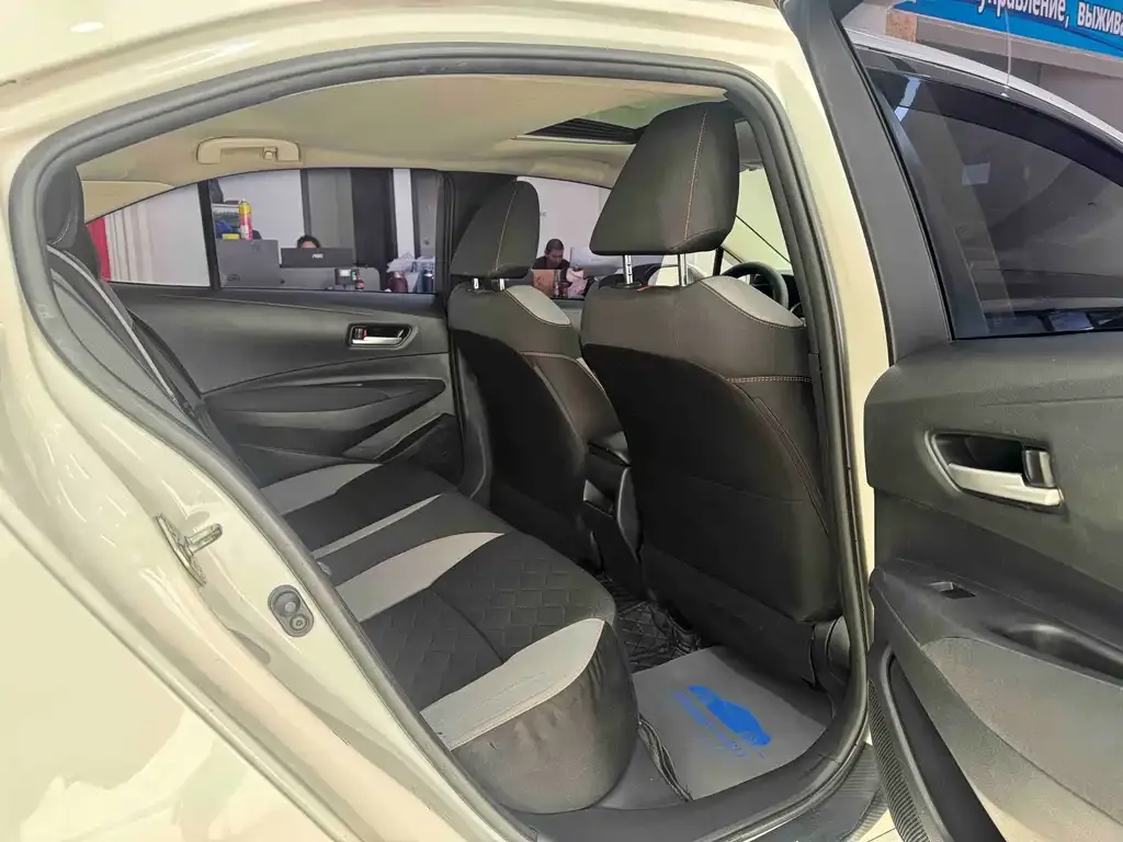 Toyota Corolla 2021 из CN, фото 3