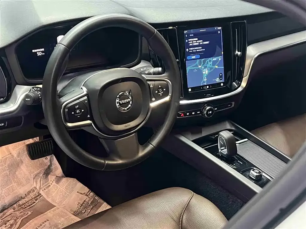 Volvo S60 2023 из CN, фото 10