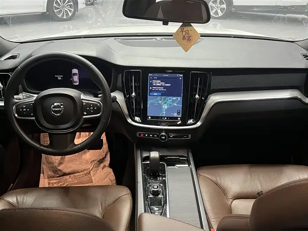 Volvo S60 2023 из CN, фото 7