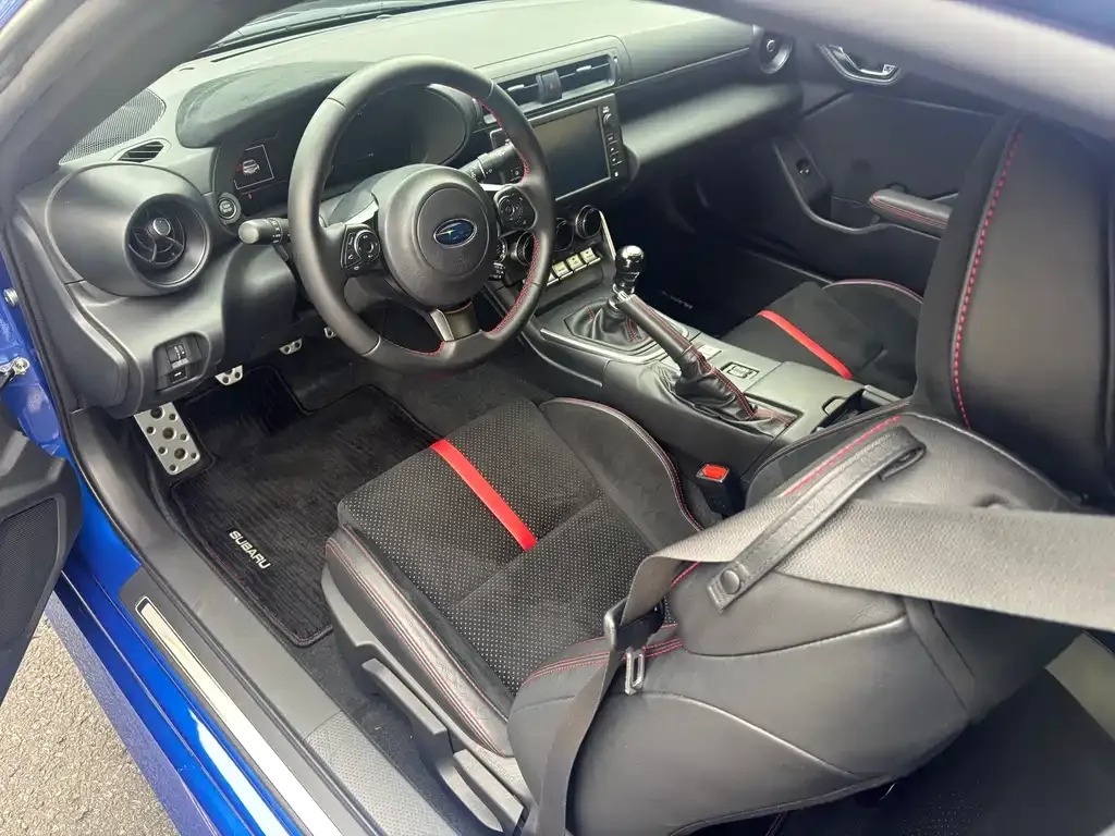 Subaru BRZ 2022 из CN, фото 4