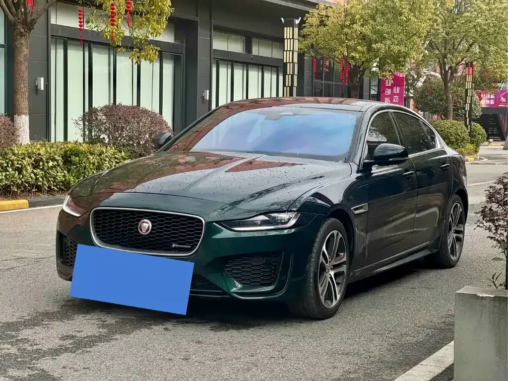 Jaguar XEL — фото 1