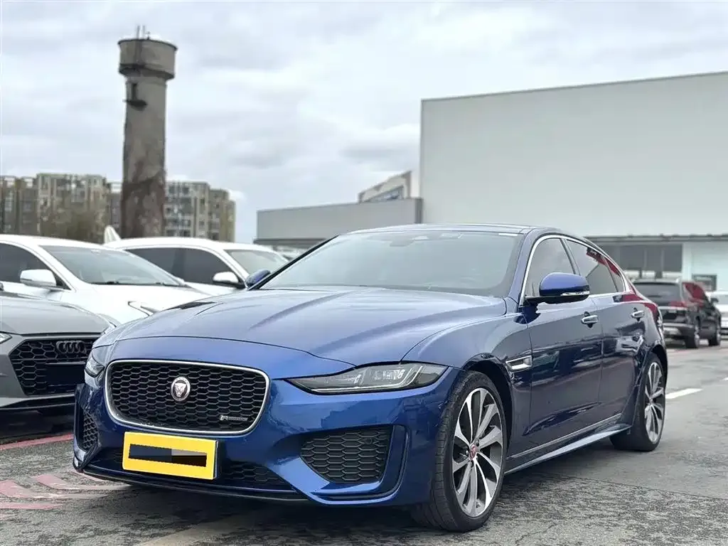 Jaguar XEL — фото 1