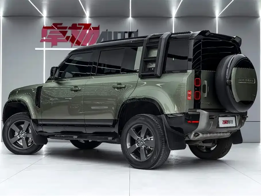 Land Rover Defender — фото 8