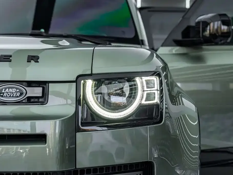 Land Rover Defender — фото 2