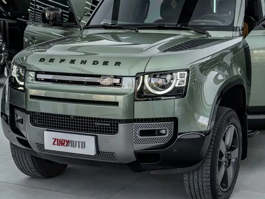 Land Rover Defender — фото 7