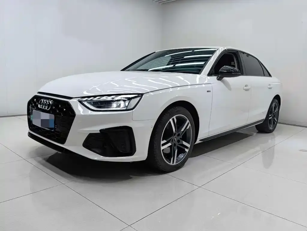 Audi A4L 2023 из CN, фото 1