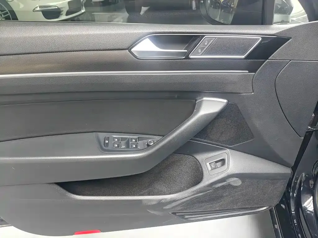 Volkswagen Magotan 2022 из CN, фото 8