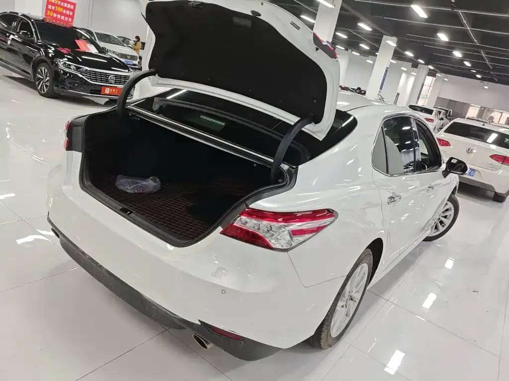 Toyota Camry 2022 из CN, фото 4