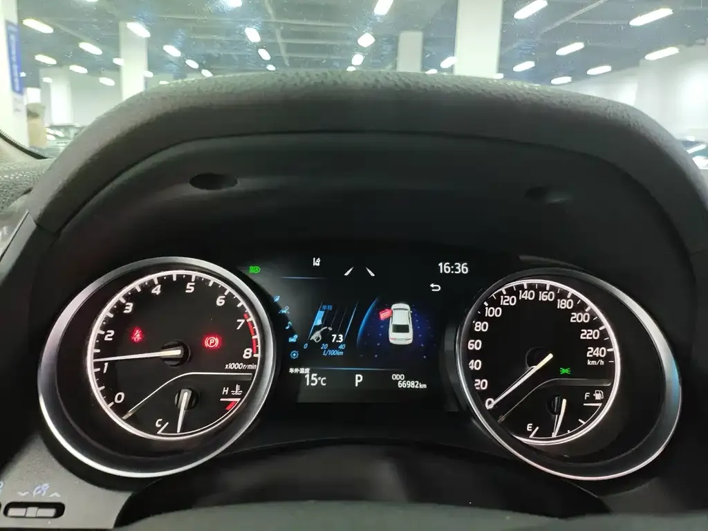 Toyota Camry 2022 из CN, фото 9