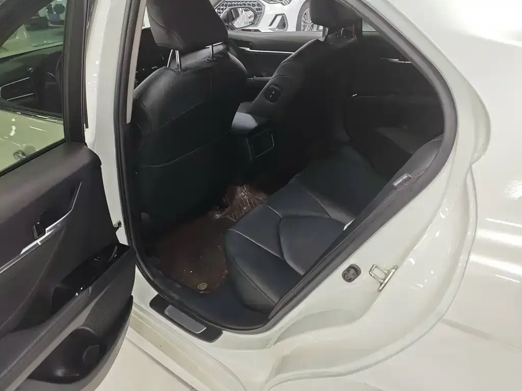 Toyota Camry 2022 из CN, фото 5
