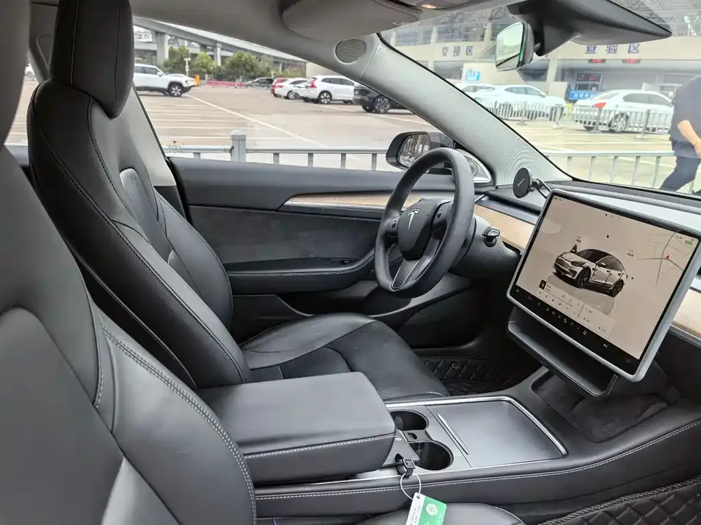 Tesla Model 3 2023 из CN, фото 10