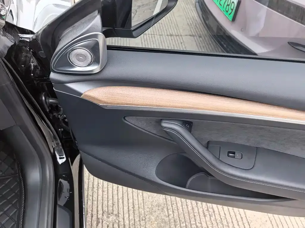 Tesla Model 3 2023 из CN, фото 9