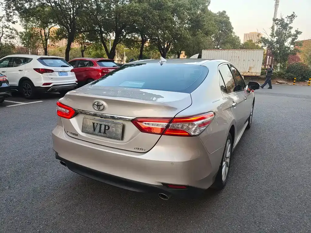 Toyota Camry 2023 из CN, фото 3