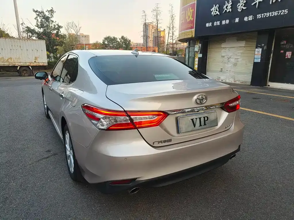 Toyota Camry 2023 из CN, фото 5