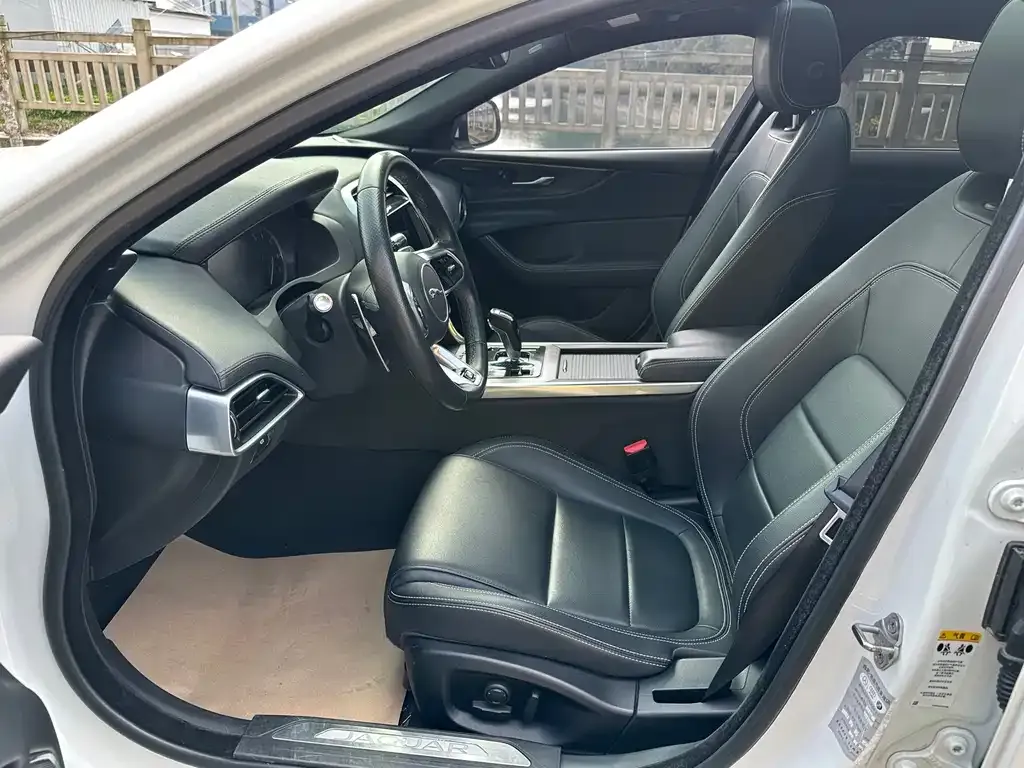 Jaguar XEL 2021 из CN, фото 7