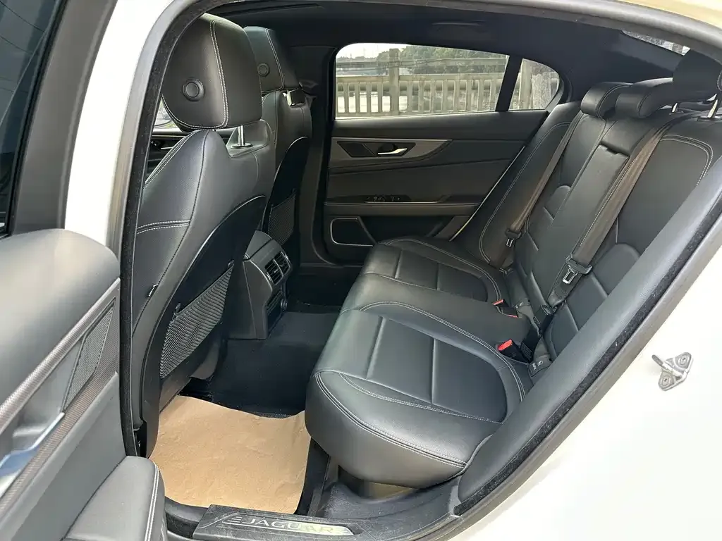 Jaguar XEL 2021 из CN, фото 4
