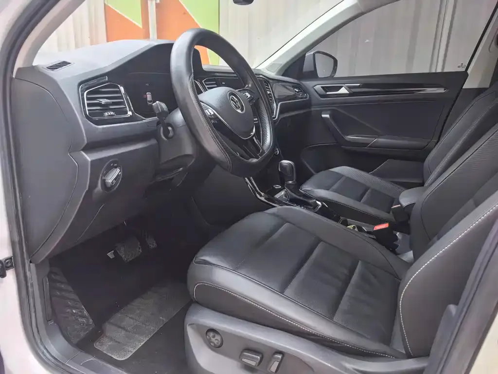 Volkswagen T-Roc 2022 из CN, фото 6