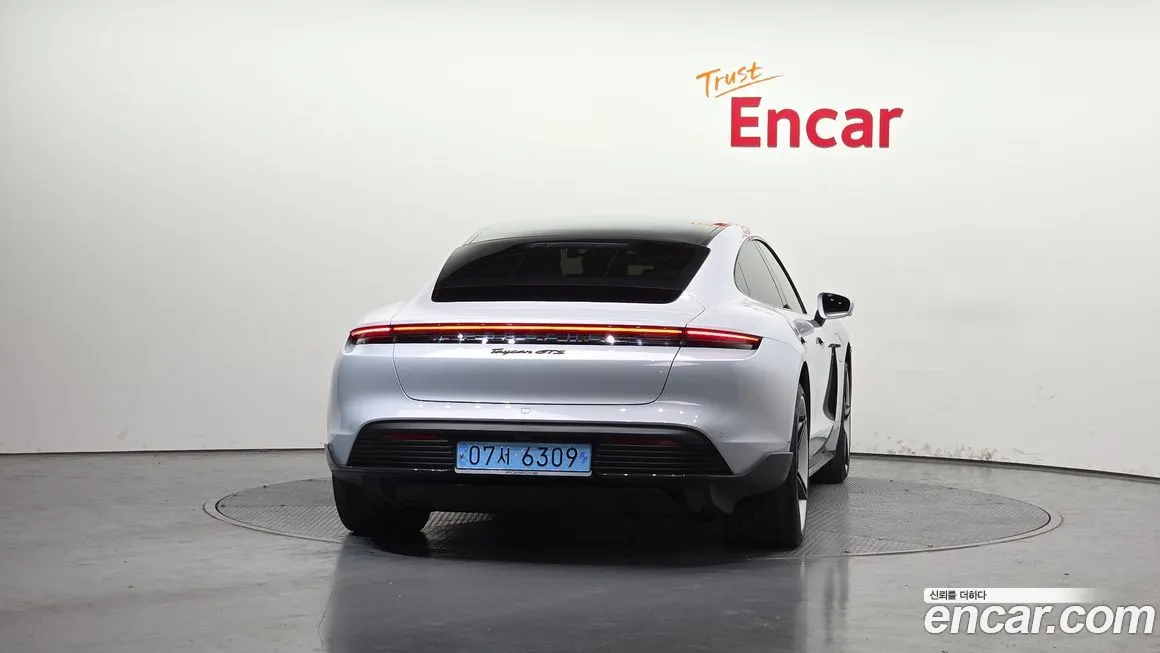 Porsche Taycan 2024 из KR, фото 6