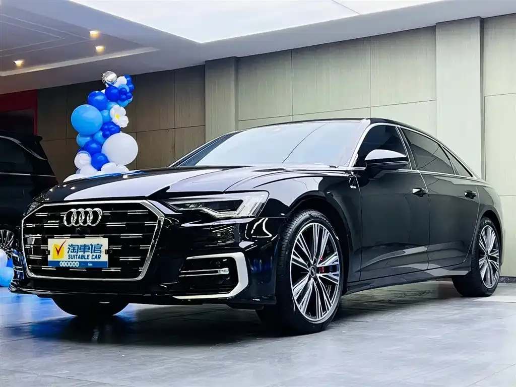 Audi A6L — фото 1