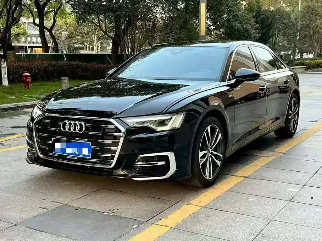 Audi A6L — фото 2