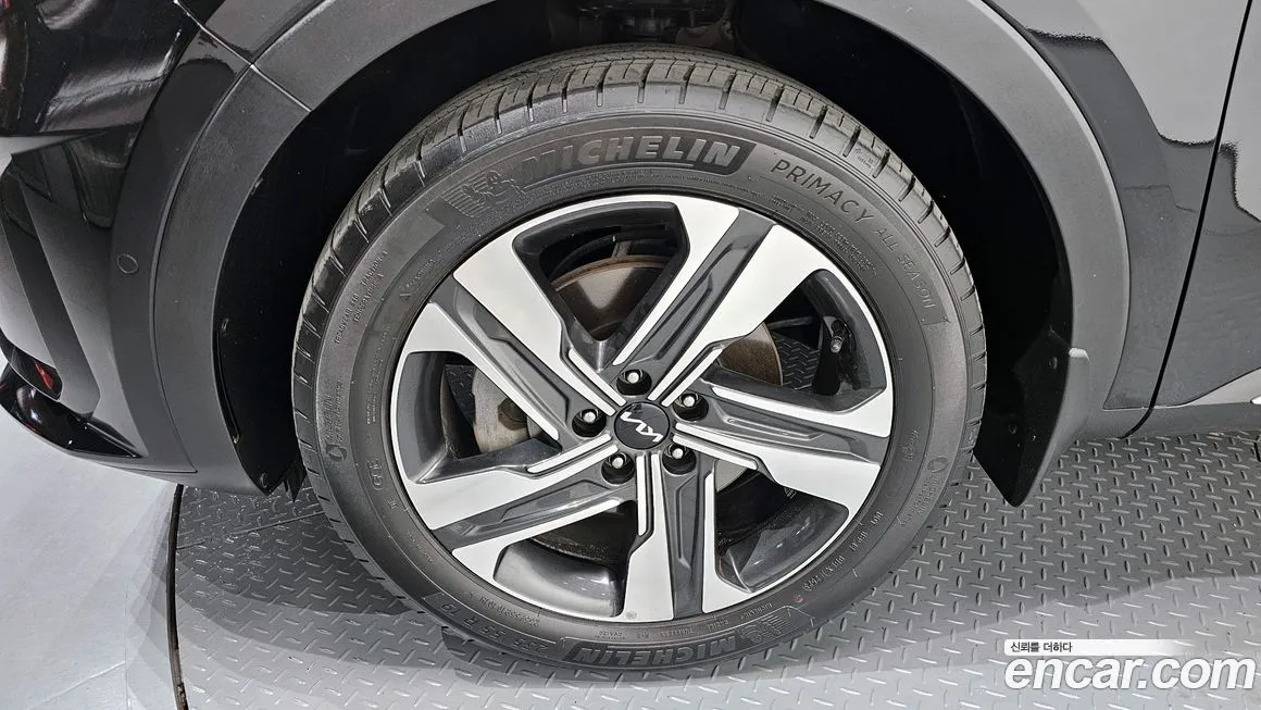 Kia Sorento — фото 9