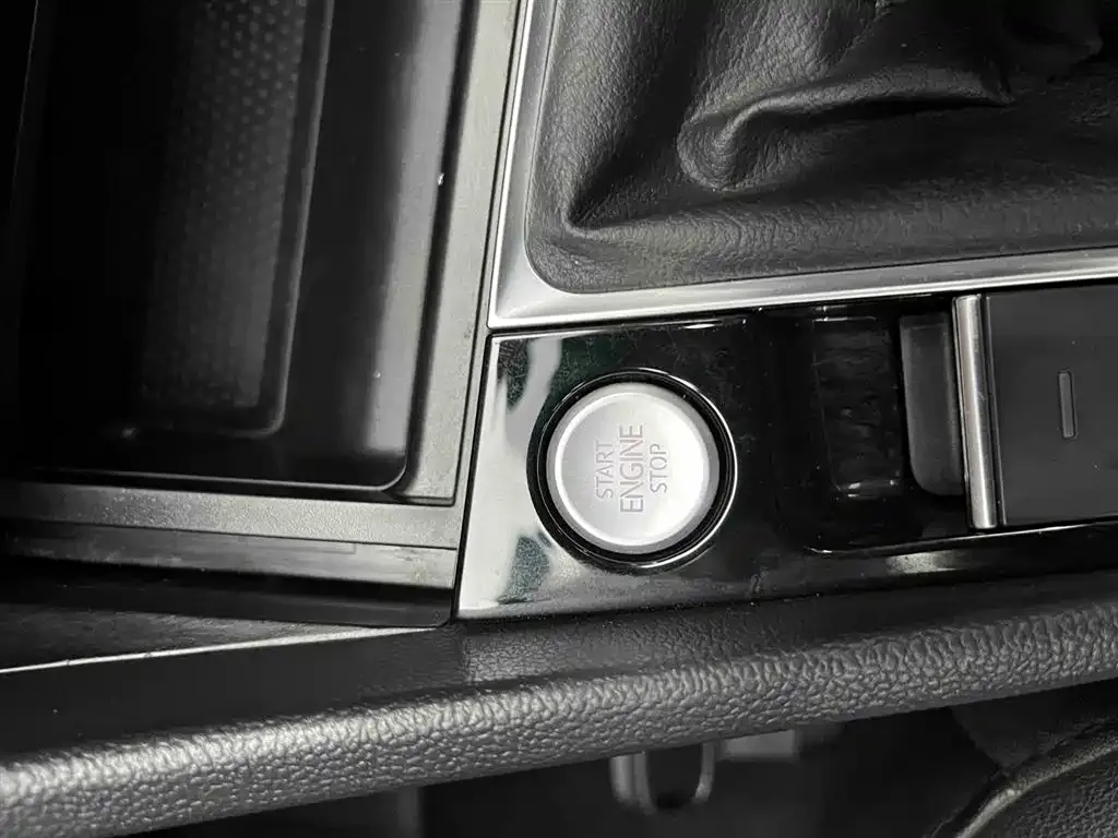 Volkswagen Sagitar 2021 из CN, фото 4
