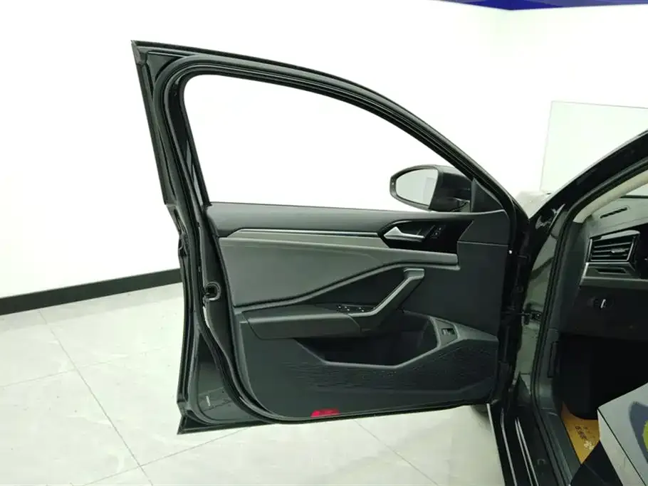 Volkswagen Sagitar 2021 из CN, фото 3