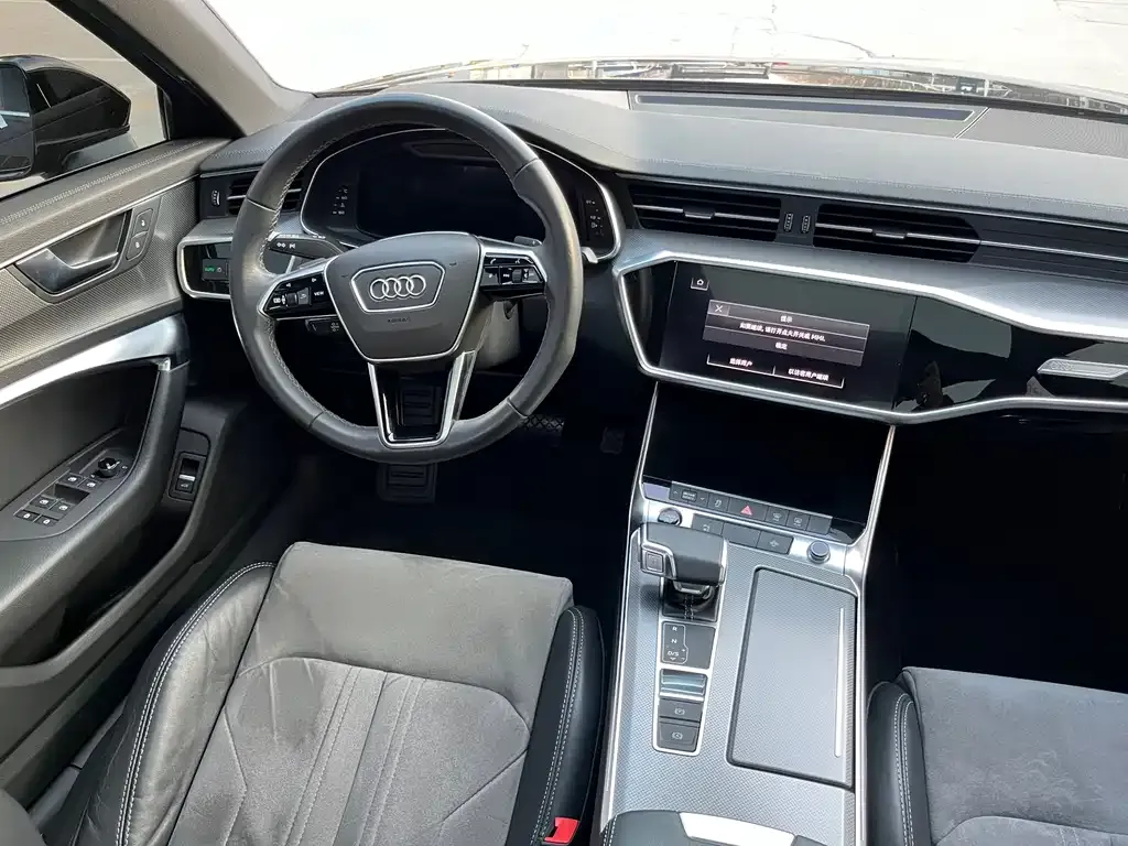 Audi A6L 2022 из CN, фото 9
