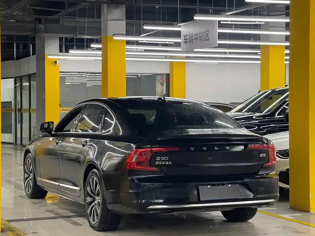 Volvo S90 — фото 3