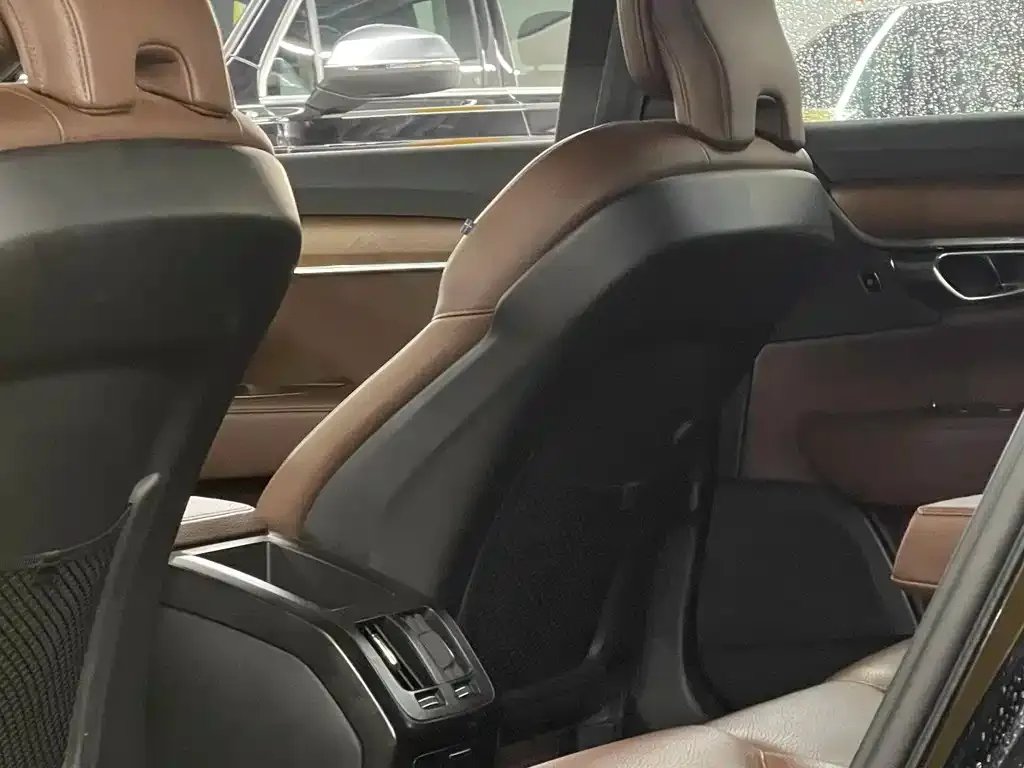 Volvo S90 — фото 2