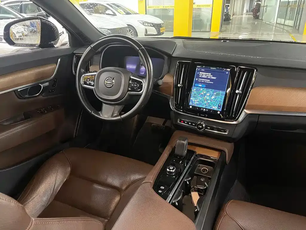 Volvo S90 — фото 7