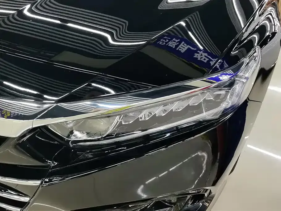 Honda Accord — фото 7