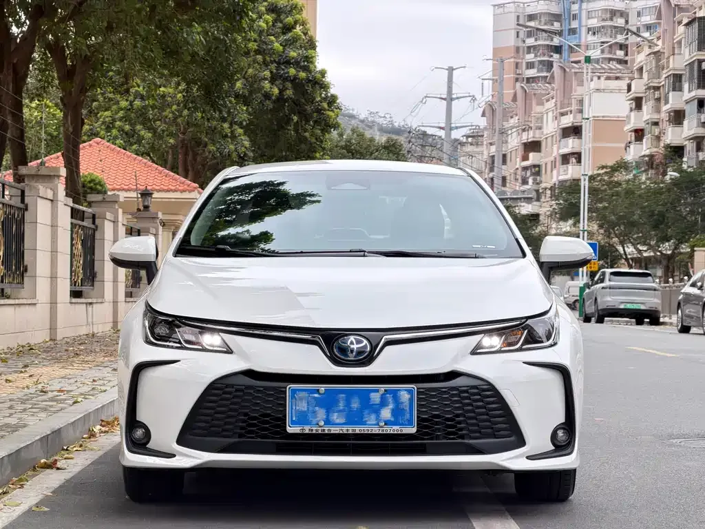 Toyota Corolla 2023 из CN, фото 4