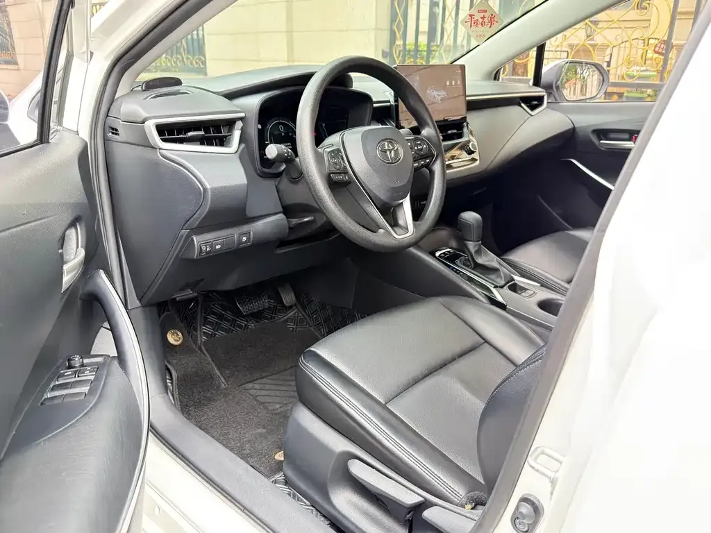 Toyota Corolla 2023 из CN, фото 6