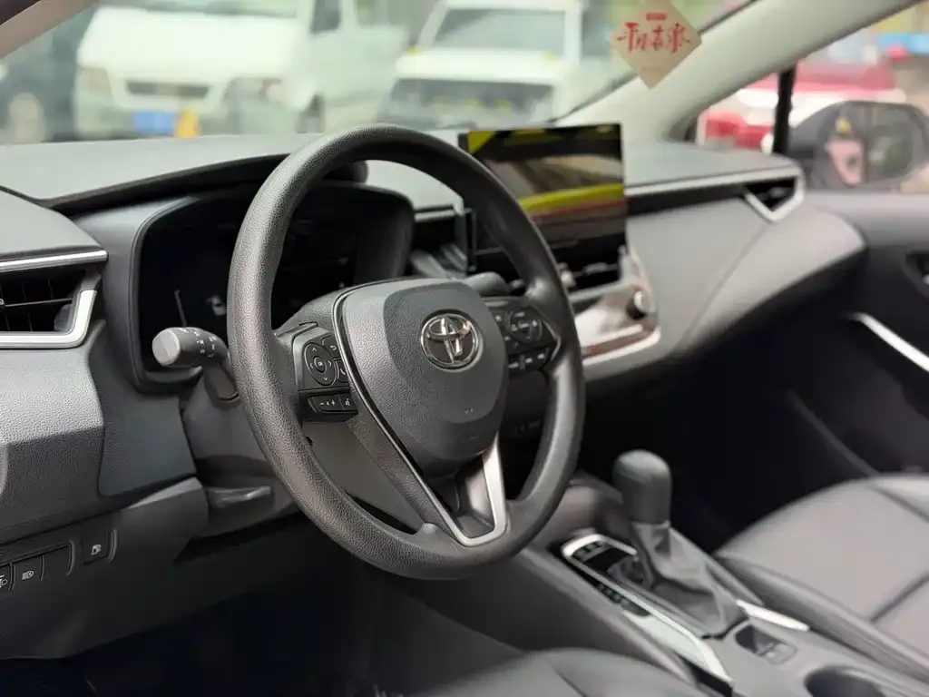 Toyota Corolla 2023 из CN, фото 2