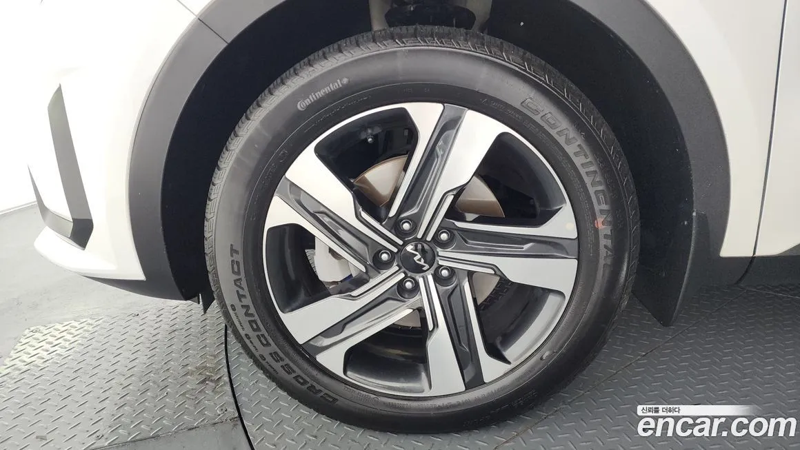 Kia Sorento — фото 7