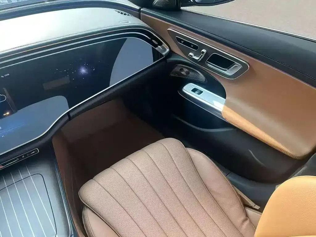 Mercedes-Benz E-Class 2024 из CN, фото 4