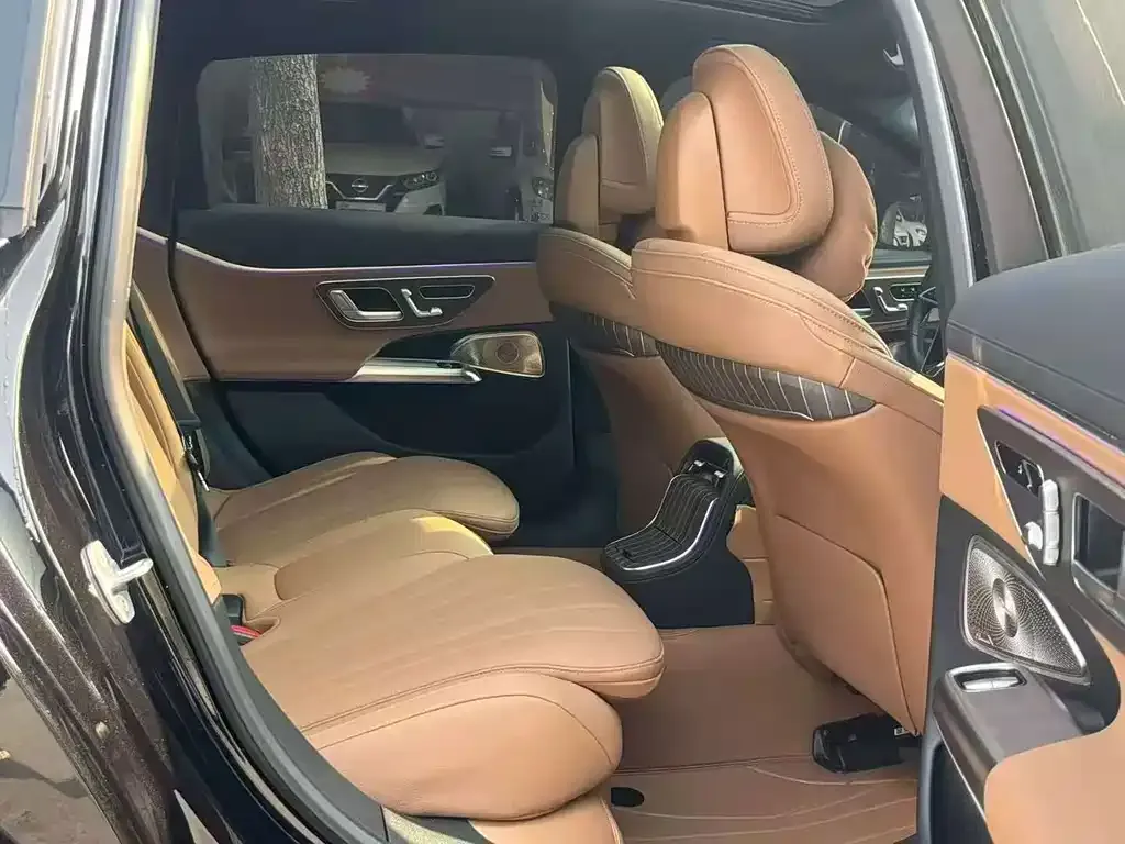 Mercedes-Benz E-Class 2024 из CN, фото 3