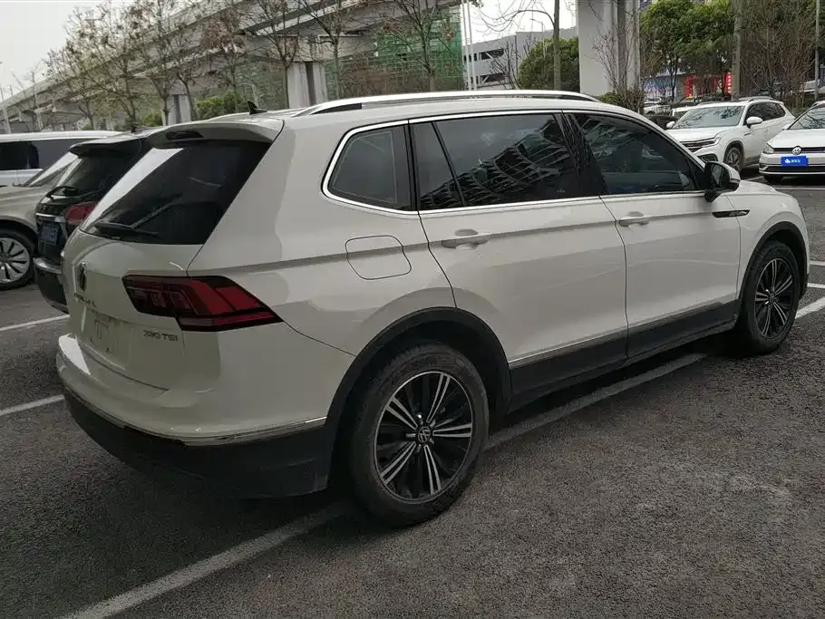 Volkswagen Tiguan L 2021 из CN, фото 5